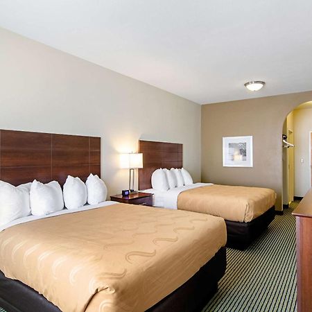 Quality Inn & Suites Near Tanger Outlet Mall Gonzales Eksteriør bilde